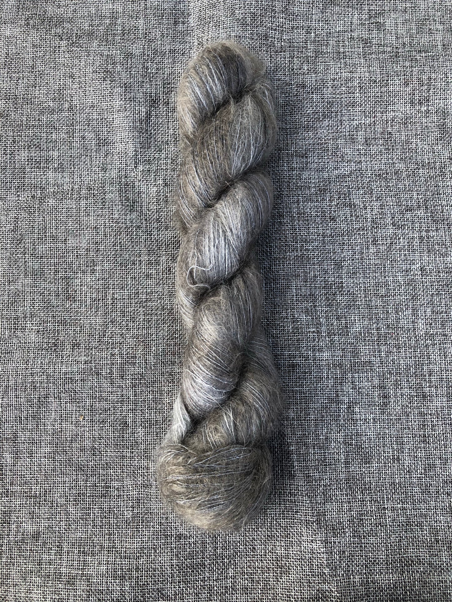 Grái fiðringurinn mohair