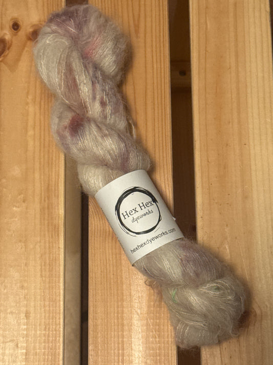 Djákninn á Myrká - Baby suri alpaca/mulberry silk